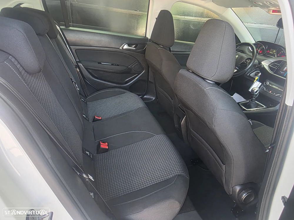 Peugeot 308 1.5 BlueHDi Business Line - 39