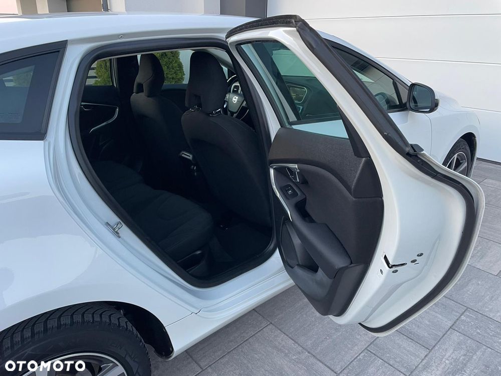 Volvo V40 D2 Summum - 21