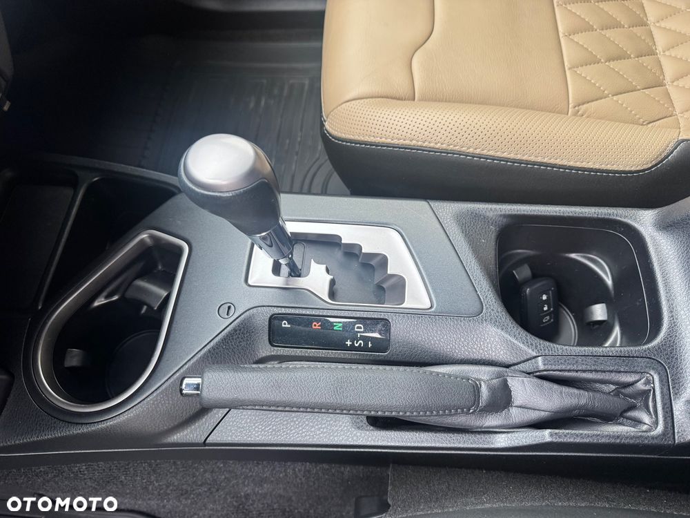Toyota RAV4 Hybrid Prestige 4x4 - 24
