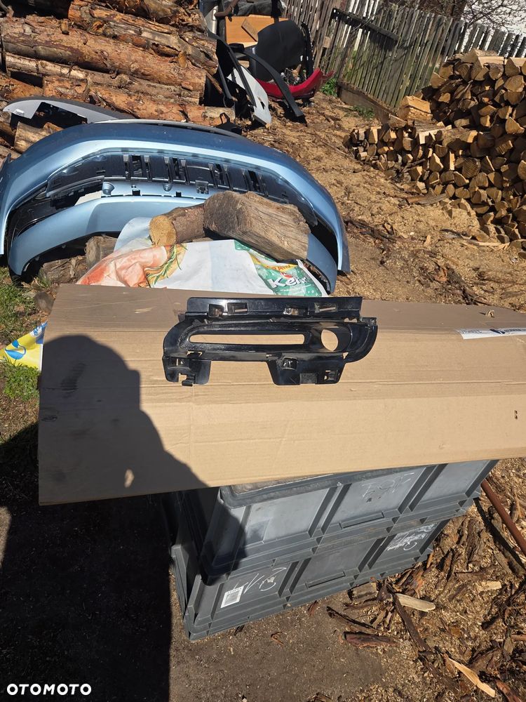 Lewa Kratka Jeep Grand Cherokee SRT Wk2 68148735A Lewa Kratka zderzaka przedniego - 2