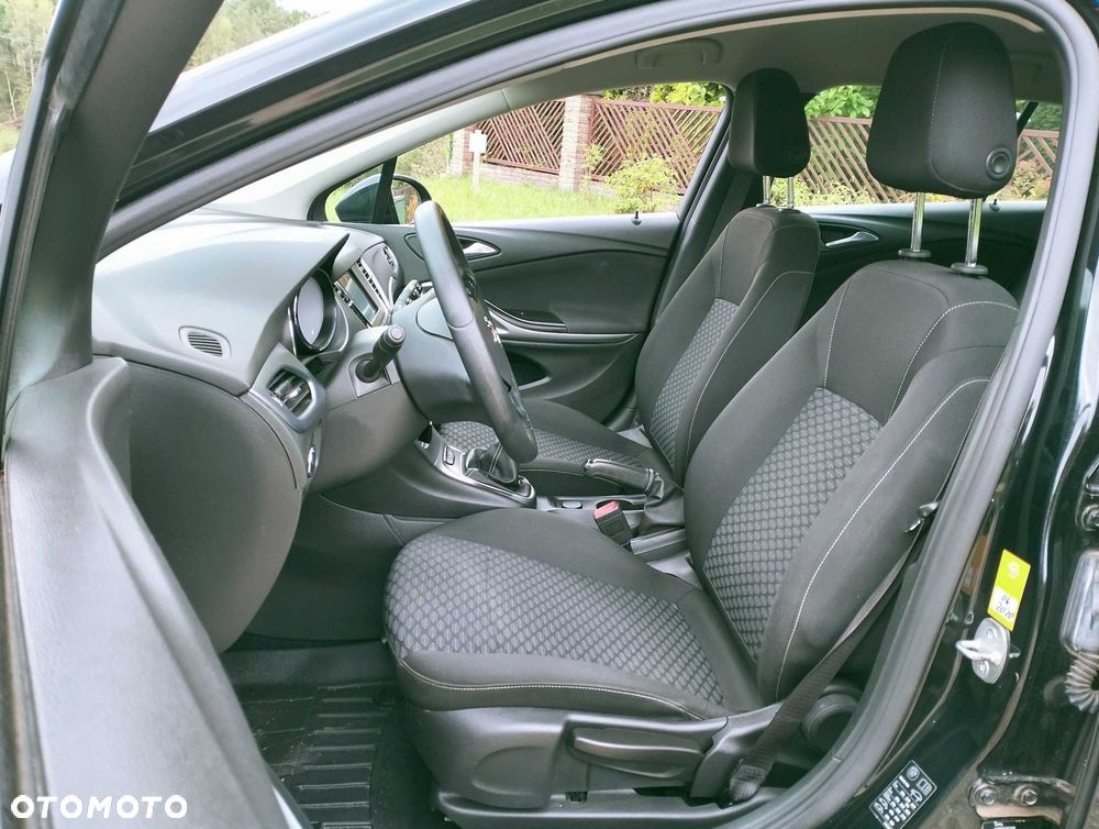 Opel Astra 2019 photo 5