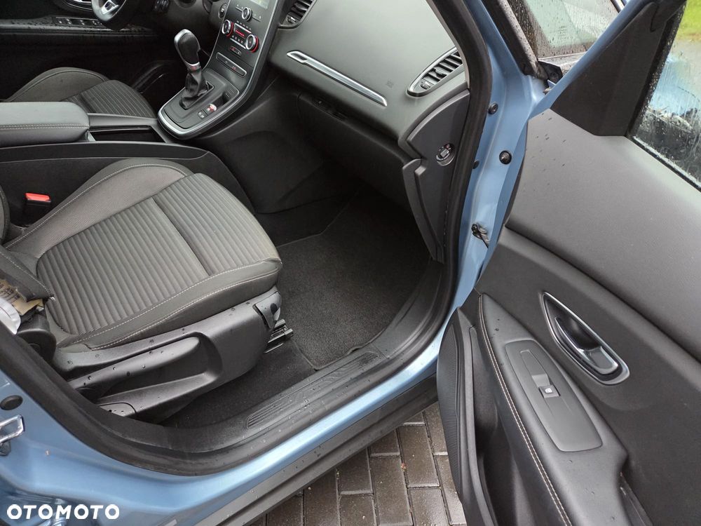 Renault Grand Scenic BLUE dCi 120 EDC BUSINESS EDITION - 29
