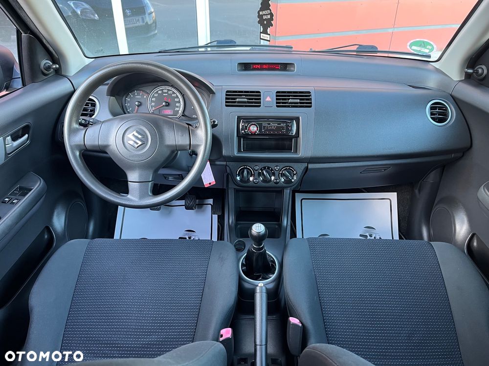 Suzuki Swift 1.3 Comfort+ - 24