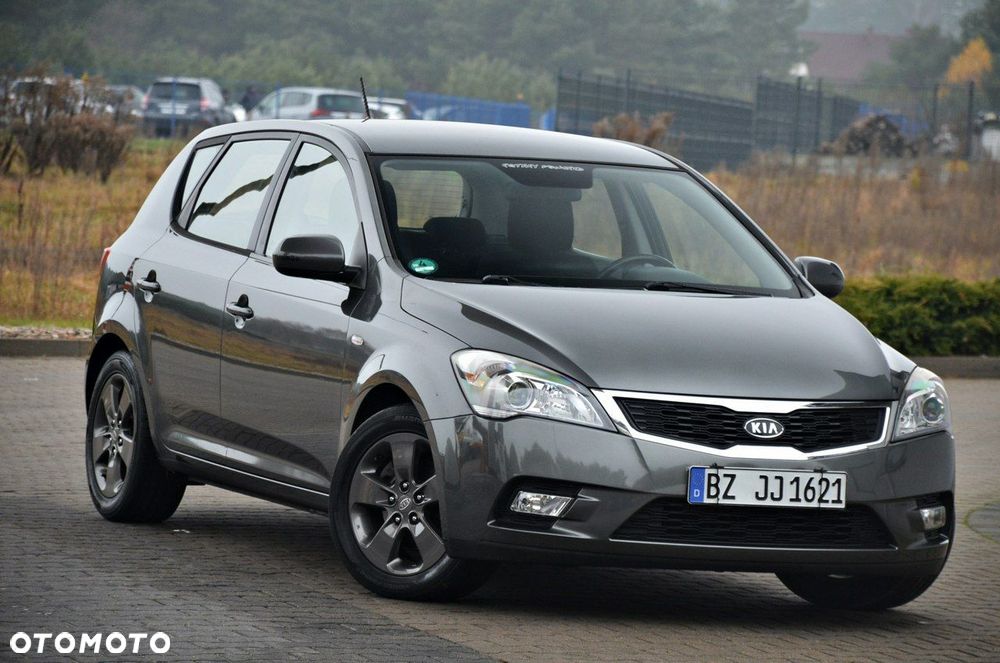 Kia Ceed - 3