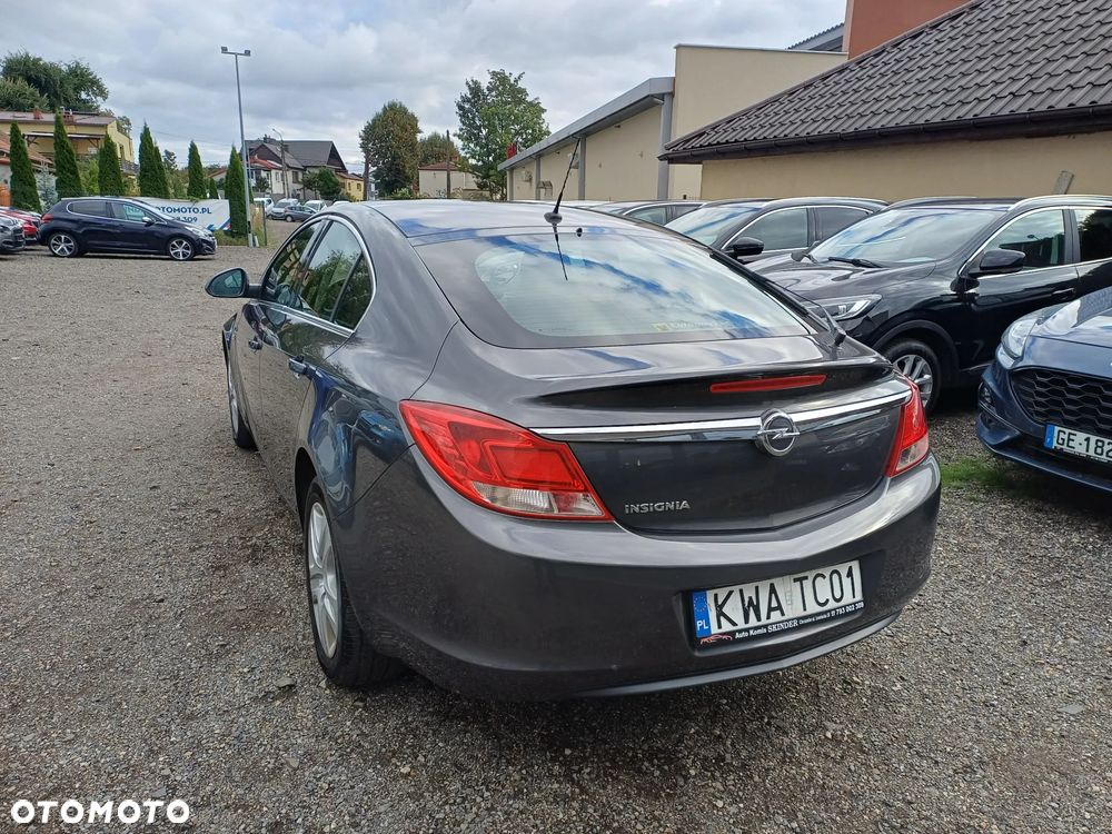 Opel Insignia 1.4 T Edition S&S - 4