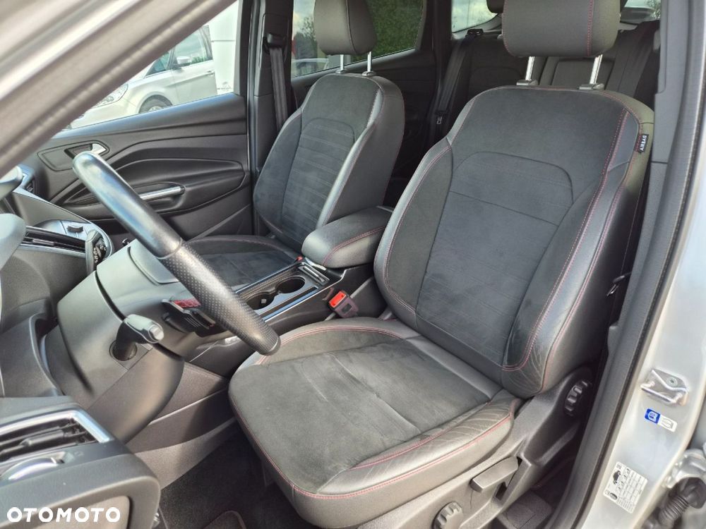 Ford Kuga 2.0 TDCi AWD ST-Line - 12