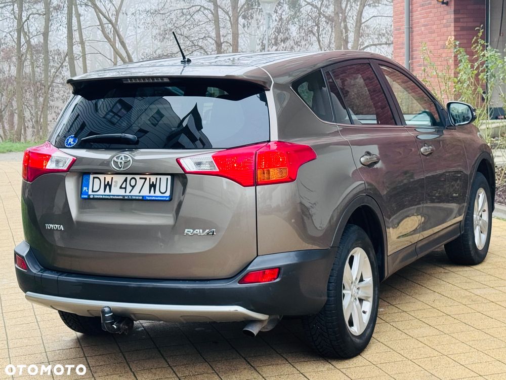 Toyota RAV4 2.0 D-4D Premium 4x2 - 11