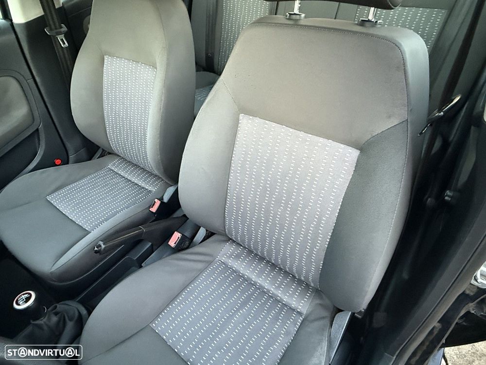 SEAT Cordoba 1.4 TDI Passion - 15