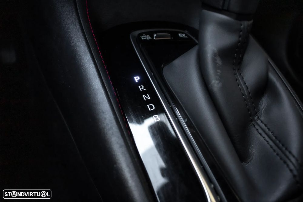Toyota Corolla Touring Sports 1.8 Hybrid Exclusive - 22
