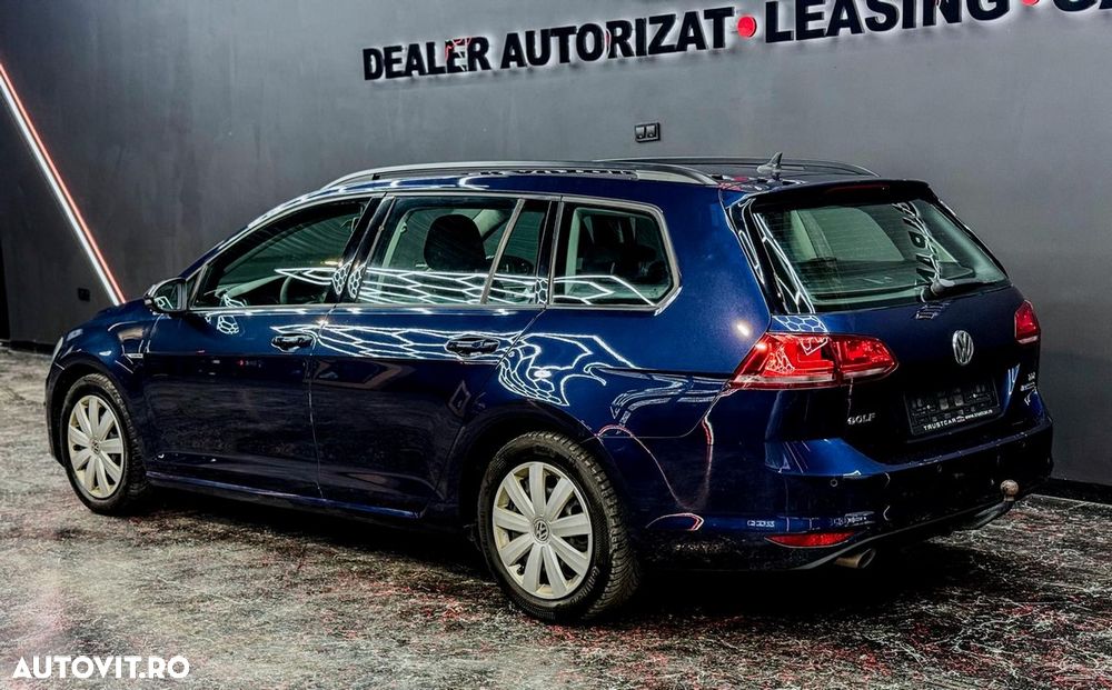 Volkswagen Golf 1.6 TDI BlueMotion Technology Comfortline - 12