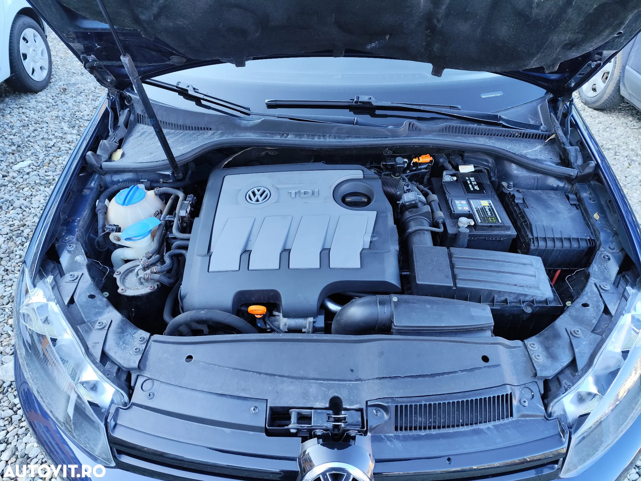 Volkswagen Golf 1.6 TDI DPF Comfortline - 8