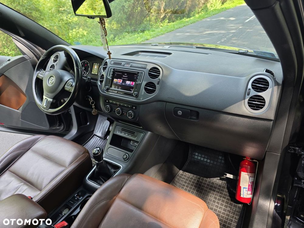 Volkswagen Tiguan 2.0 TDI SCR BlueMotion Technology Lounge Sport & Style - 11