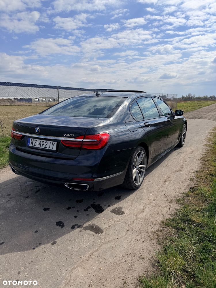 BMW Seria 7 740Li xDrive - 7