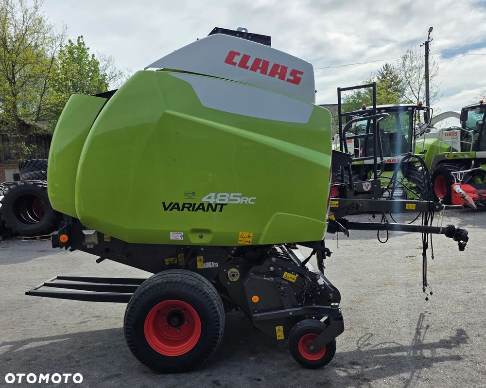 Claas Variant 485 RC - 4