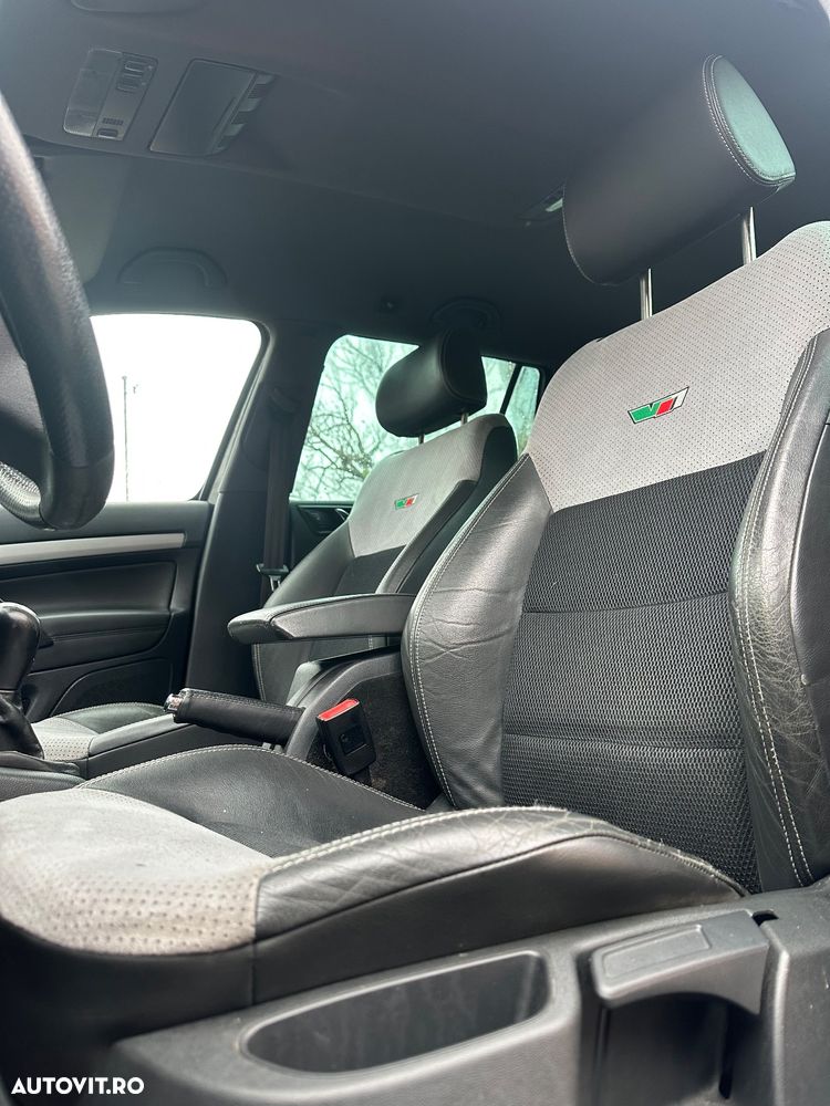 Skoda Octavia Combi 2.0 TDI CR DPF RS - 6