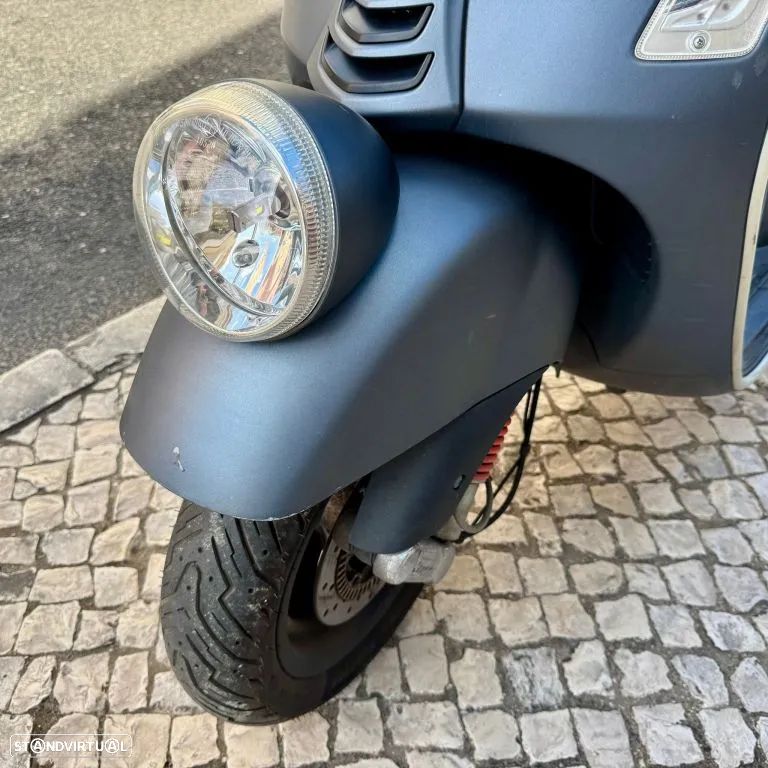 Piaggio Vespa GTS 300 - 6
