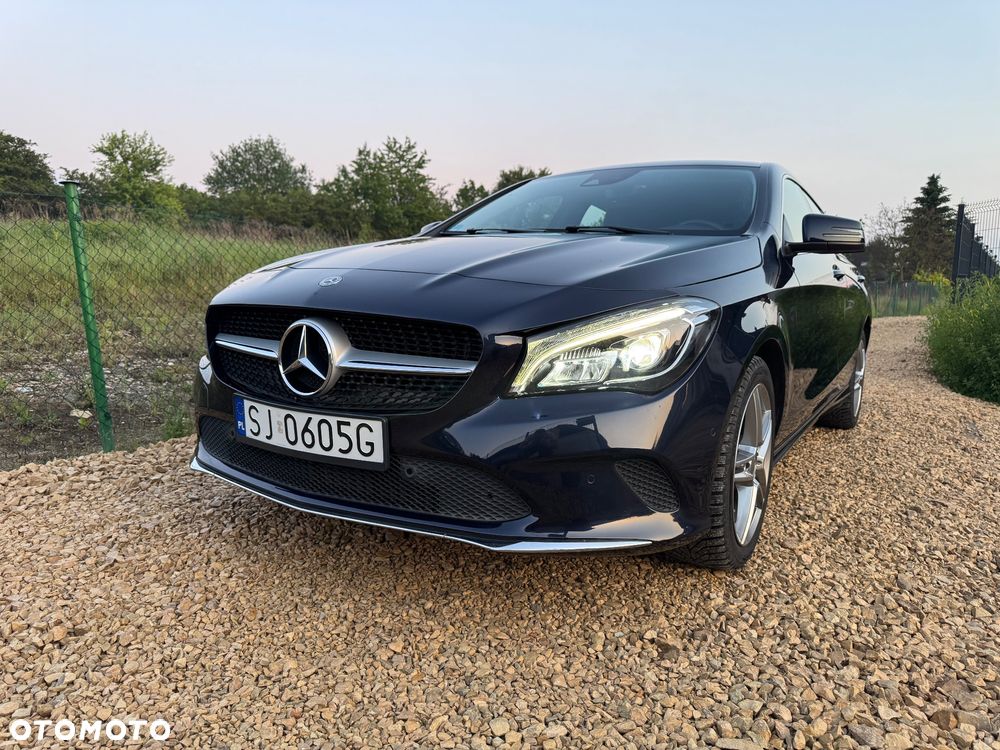 Mercedes-Benz CLA 200 AMG Line - 20