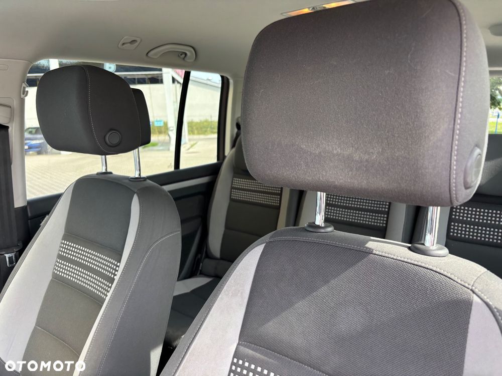Volkswagen Touran 1.4 TGI BlueMotion Comfortline - 8