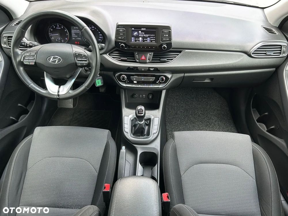 Hyundai i30 1.4 Classic + - 5