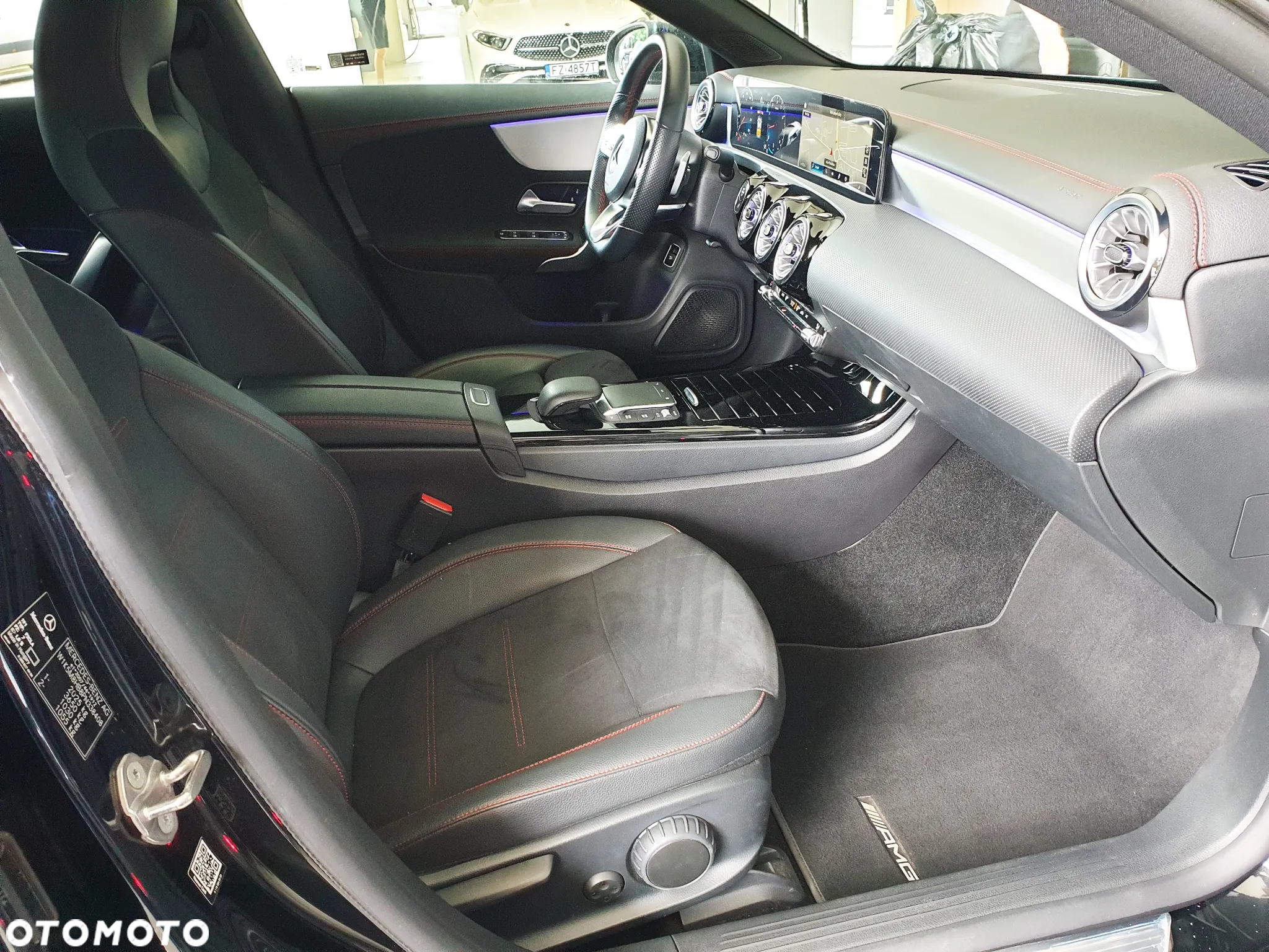 Mercedes-Benz CLA 200 AMG Line 7G-DCT - 17