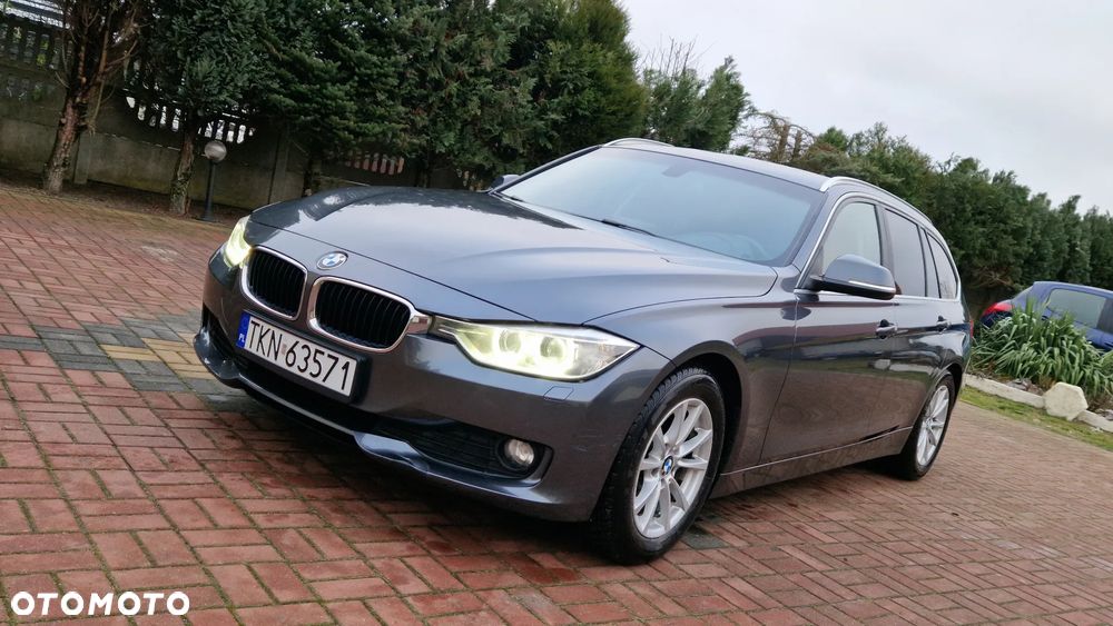 BMW Seria 3 320d Sport Line - 1