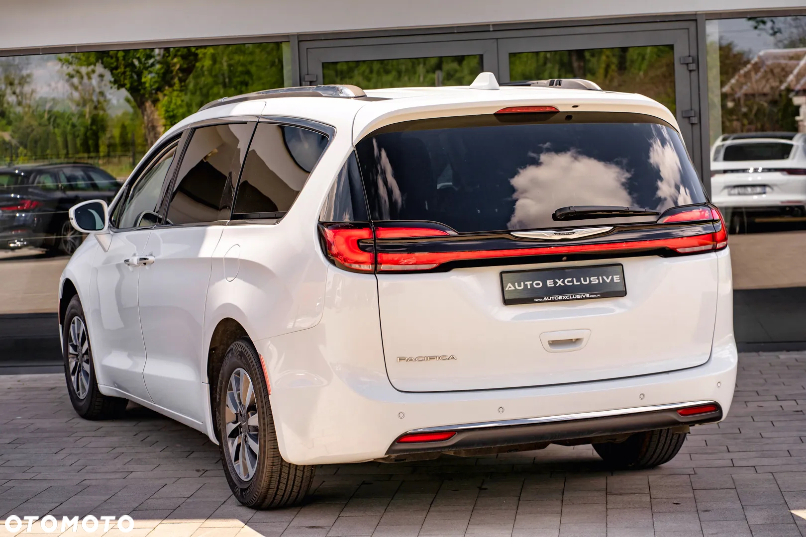 Chrysler Pacifica - 22