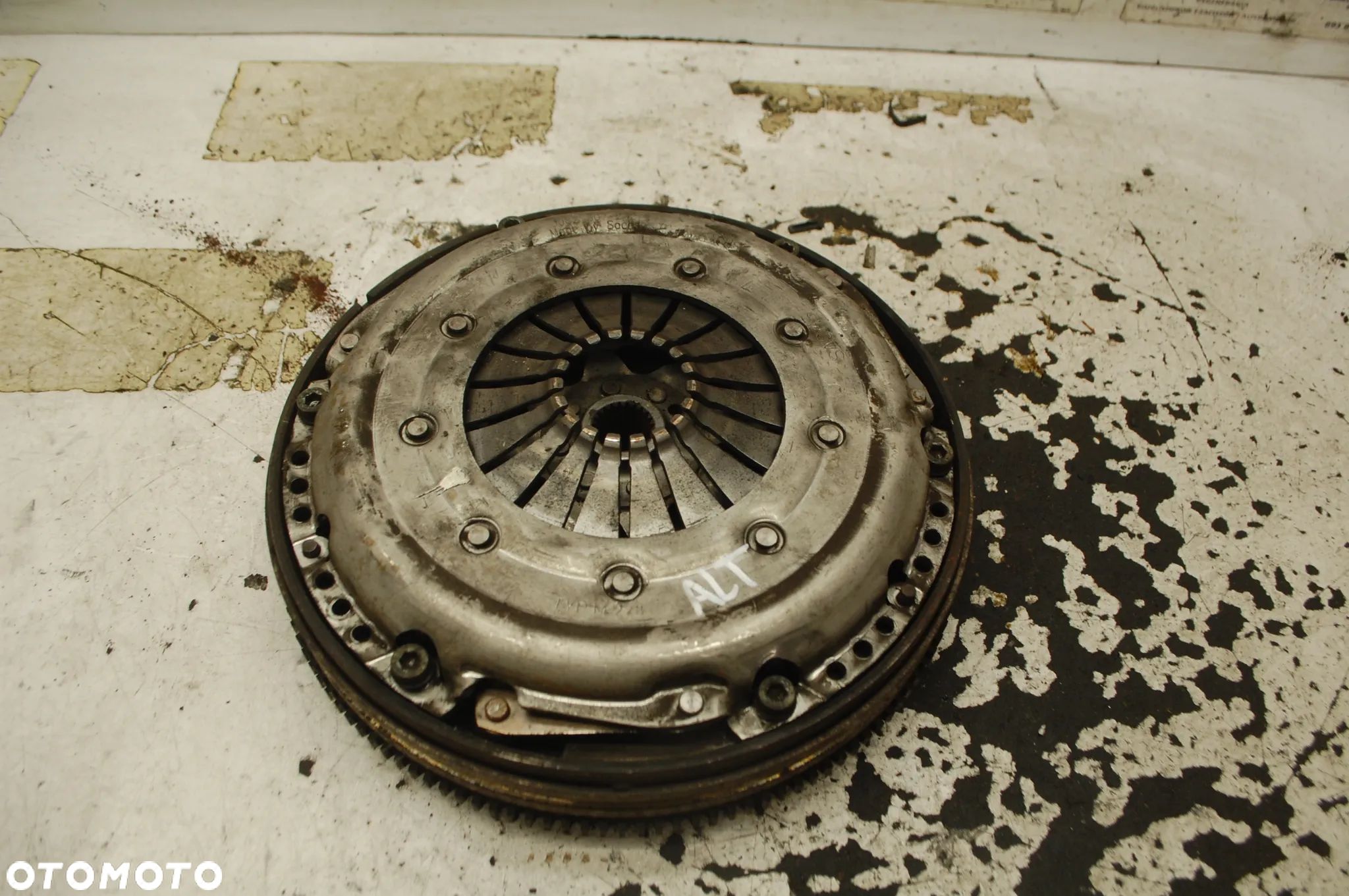 SPRZĘGŁO KOMPLETNE DWUMASOWE AUDI A4 B6 2.0 ALT VW PASSAT B5 - 1