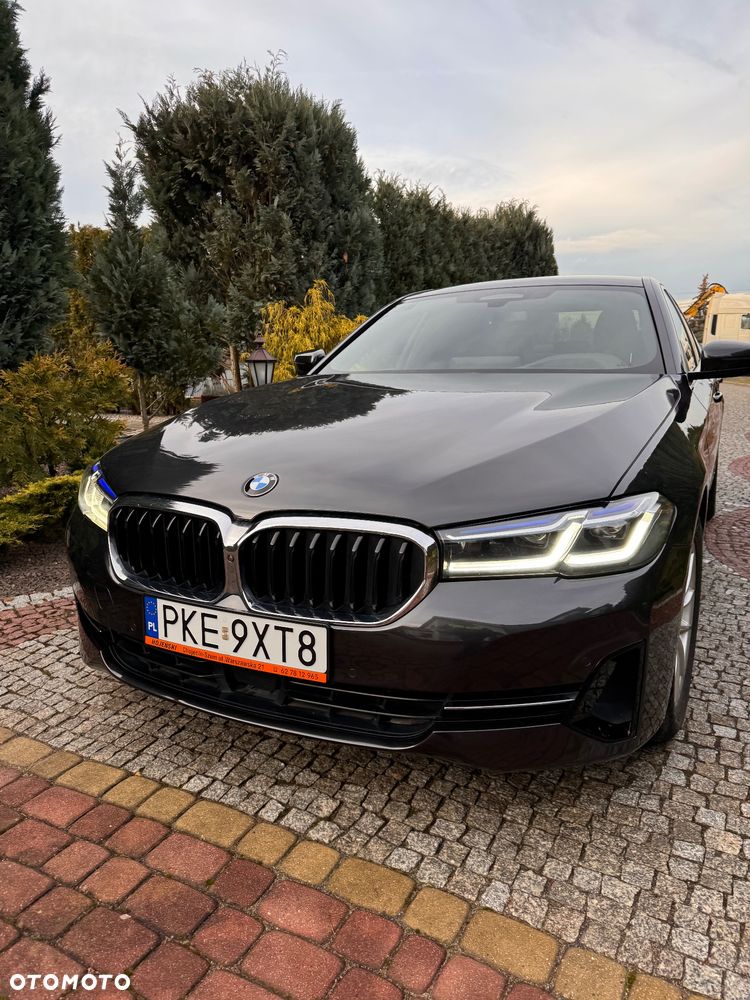 BMW Seria 5 520d xDrive - 1