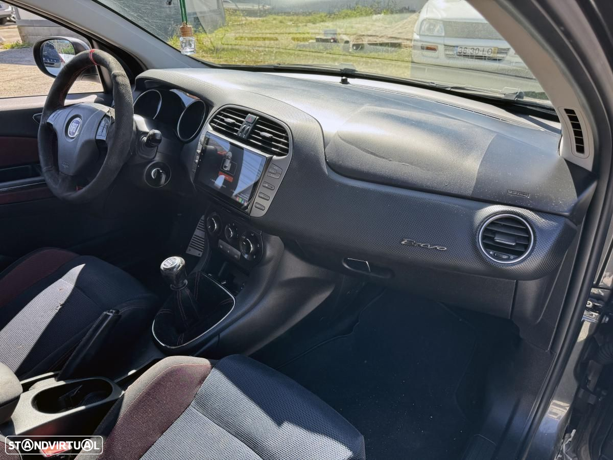 Fiat Bravo 1.6 M-Jet Sport - 22