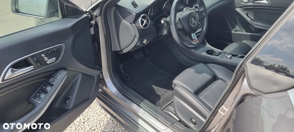 Mercedes-Benz CLA 250 4Matic 7G-DCT AMG Line - 20