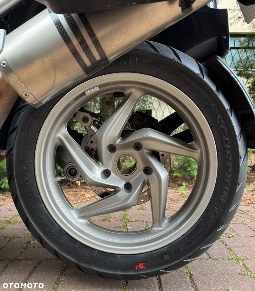 BMW R - 16