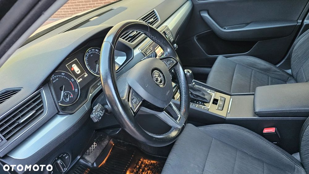 Skoda Superb 2.0 TDI Ambition DSG - 34