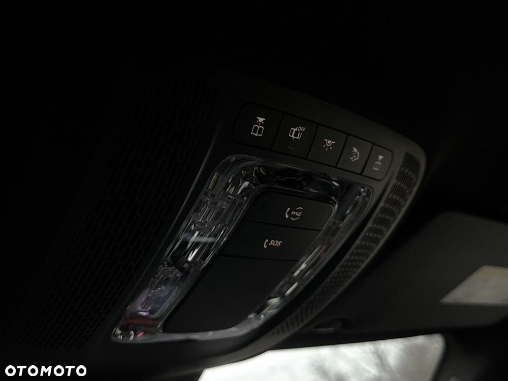 Mercedes-Benz CLA 180 Progressive 7G-DCT - 22
