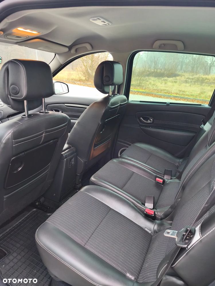 Renault Scenic Energy dCi 130 Start & Stop Luxe - 17