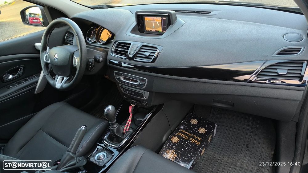 Renault Mégane ENERGY dCi 110 Start & Stop Bose Edition - 9