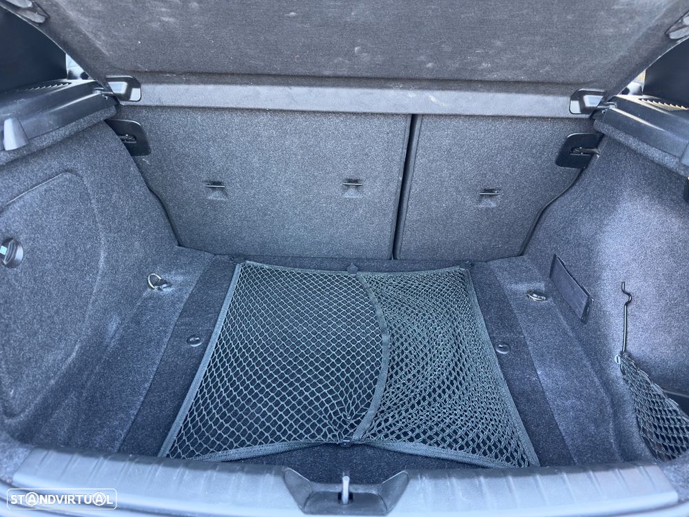 BMW 118 d Pack M - 23