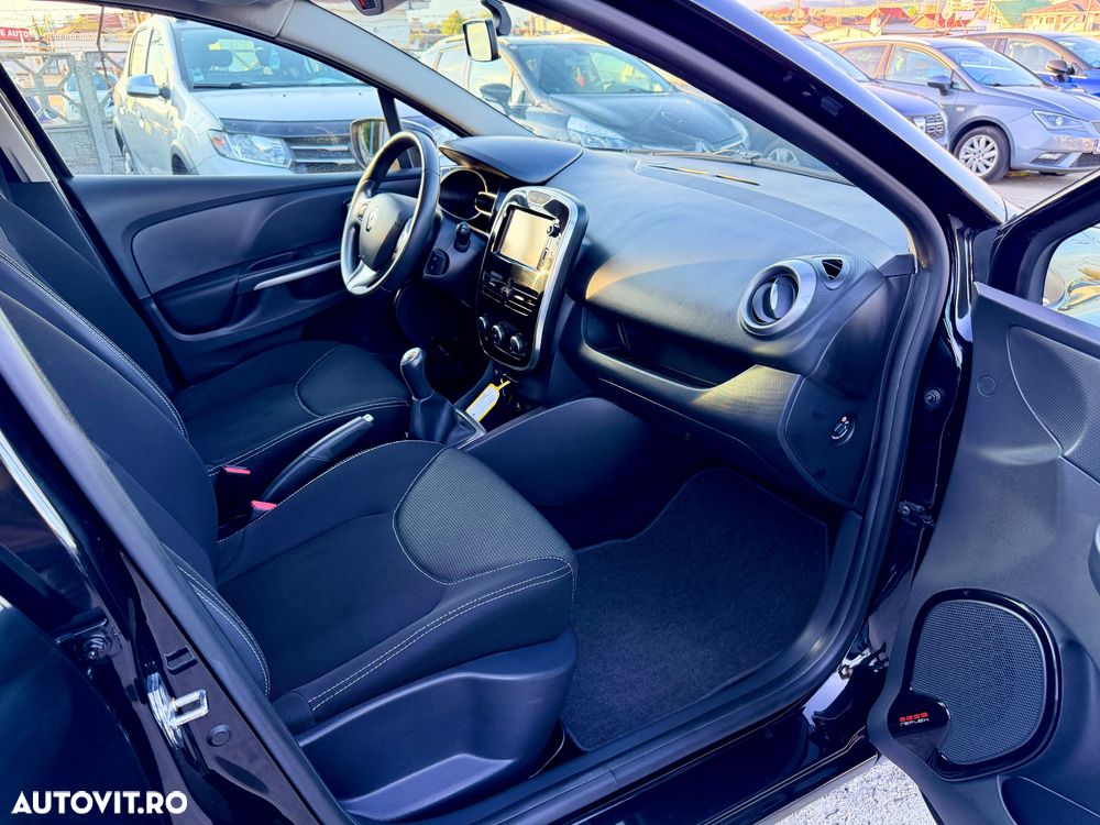 Renault Clio - 21