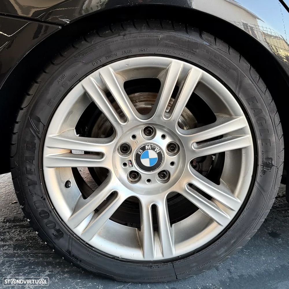 BMW 320 d Pack M - 16