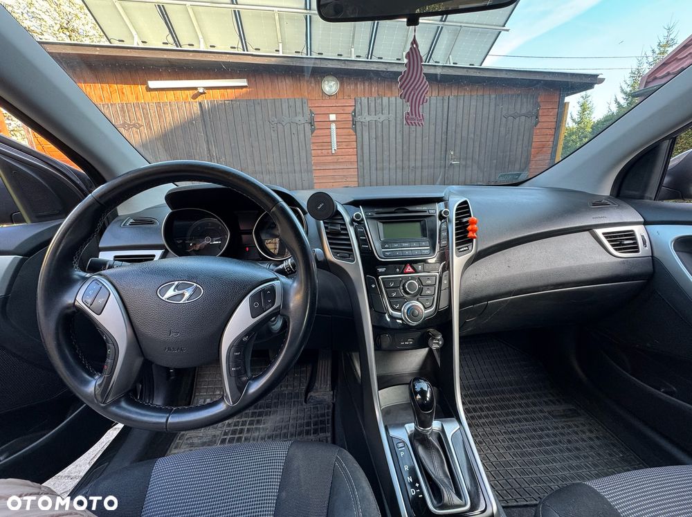 Hyundai i30 i30cw 1.6 CRDi Automatik Trend - 9