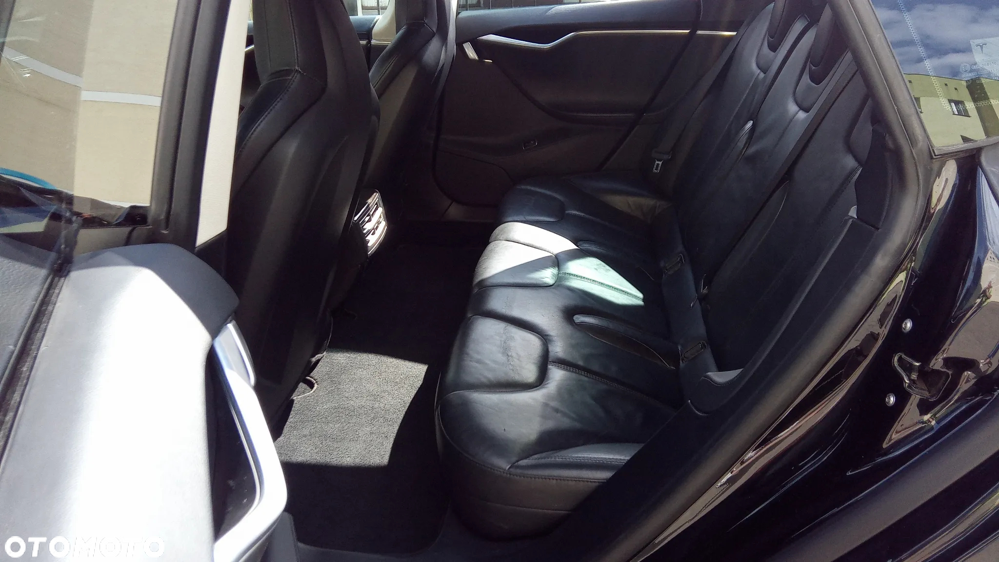 Tesla Model S Standard - 28