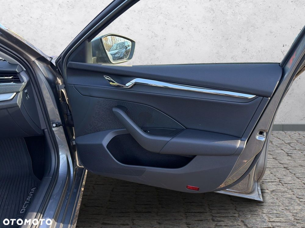 Skoda Octavia 1.5 TSI ACT Style - 40