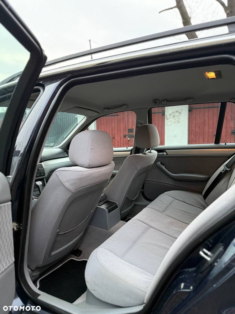 BMW Seria 3 330d - 8