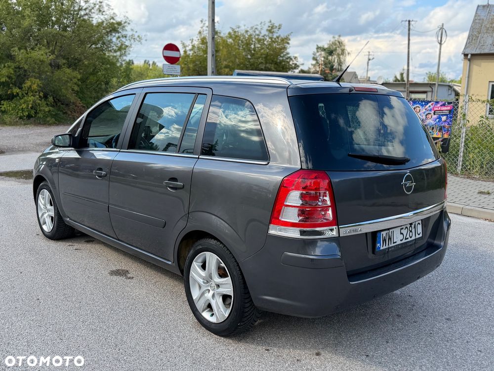 Opel Zafira 1.8 Family Plus - 10