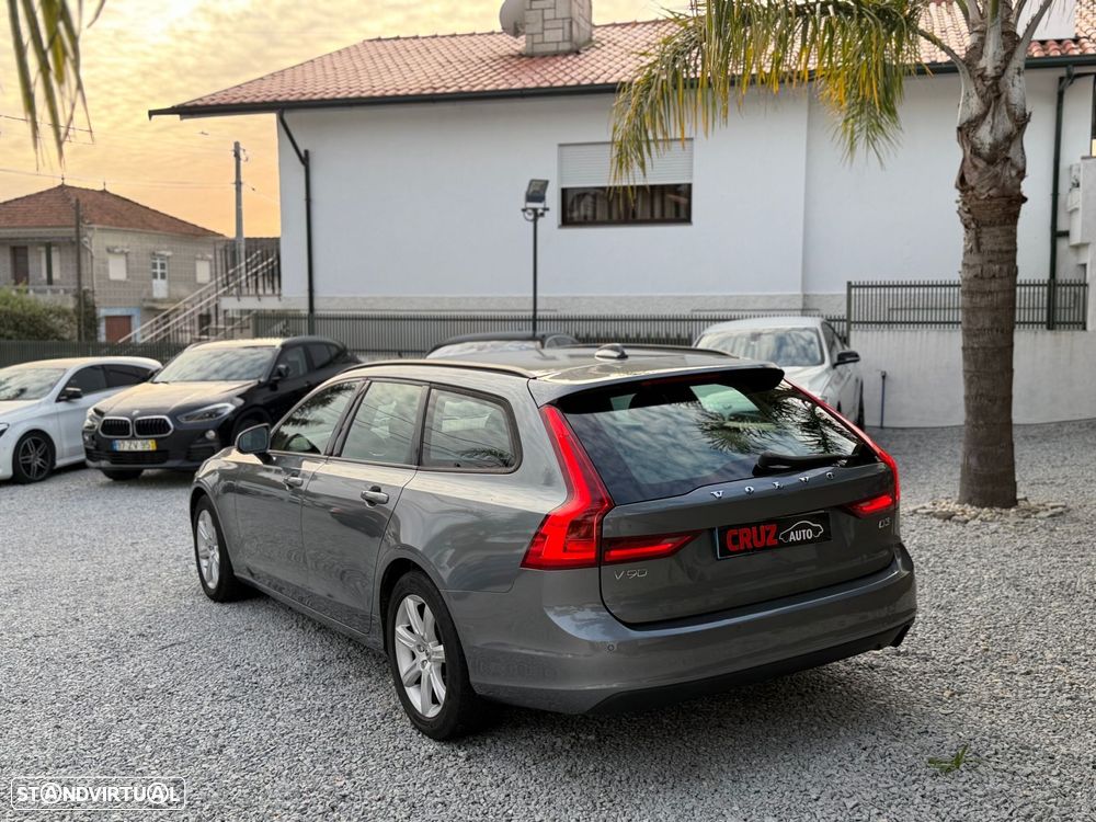Volvo V90 2.0 D4 Momentum Geartronic - 6