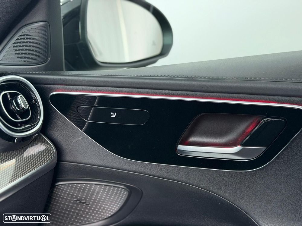 Mercedes-Benz C 300 d AMG Line - 12