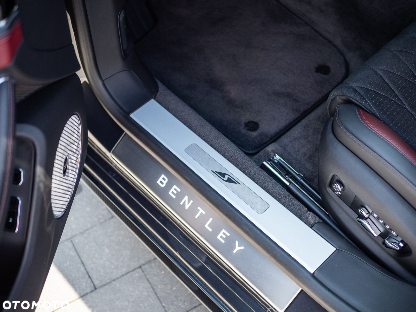 Bentley Flying Spur - 15
