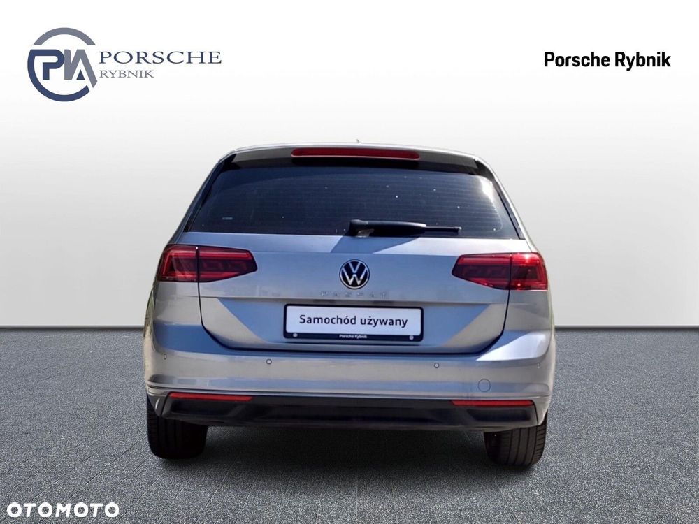 Volkswagen Passat - 8