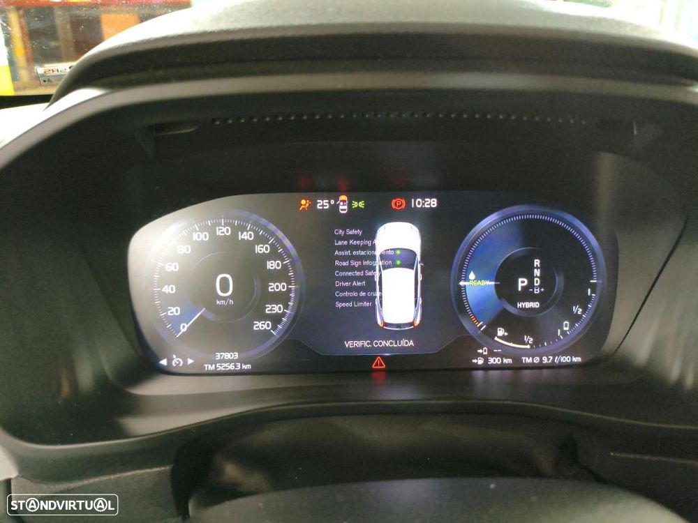Volvo XC 40 1.5 T5 PHEV Core - 6
