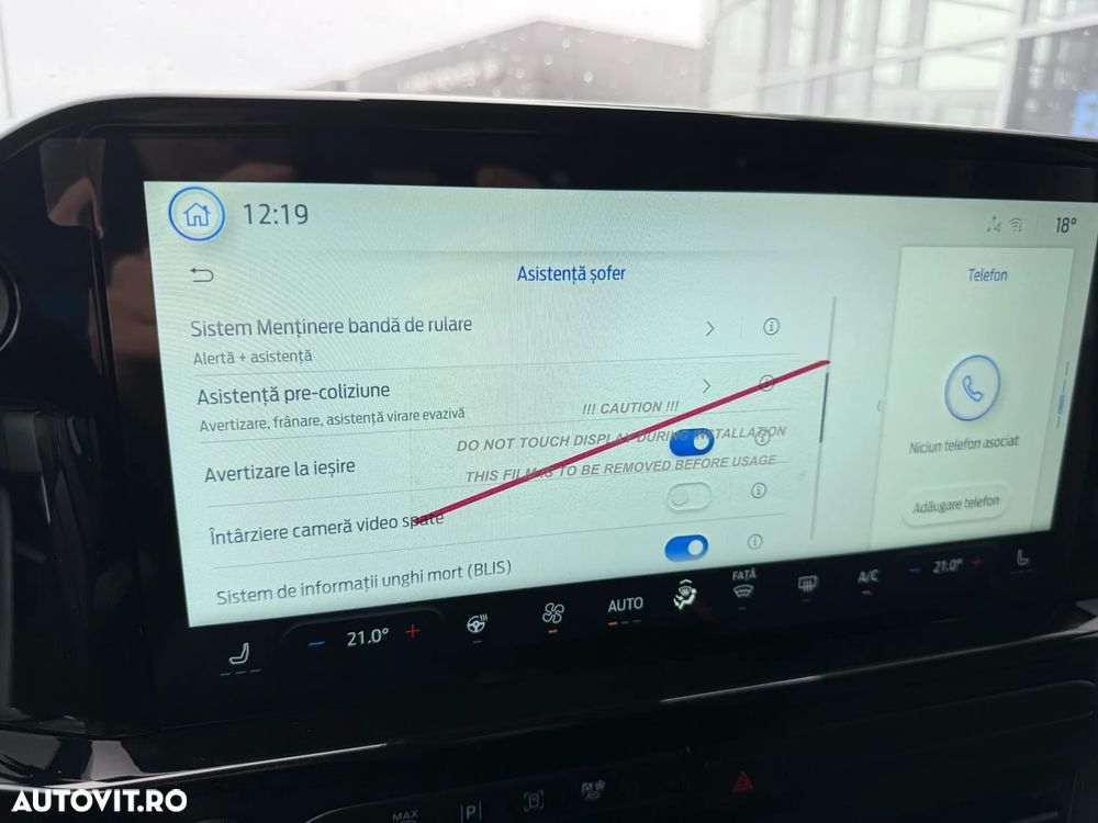 Ford Tourneo Custom - 17