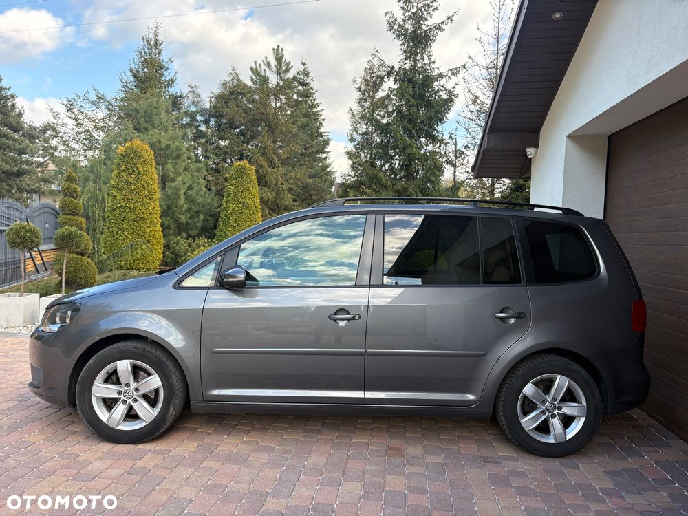 Volkswagen Touran - 9